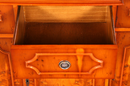 G387 Finish Wunderschöne Englische Vitrine Bücherschrank Buffet Antik Stil Englisch Eibe Glasvitrine Bibliothek (Kopie)