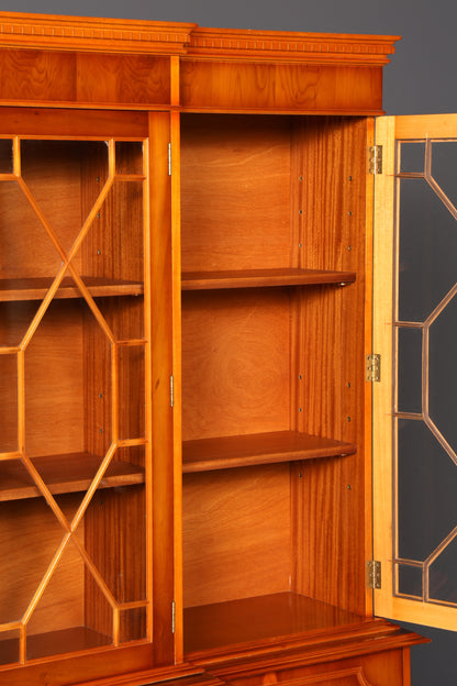 G387 Finish Wunderschöne Englische Vitrine Bücherschrank Buffet Antik Stil Englisch Eibe Glasvitrine Bibliothek (Kopie)