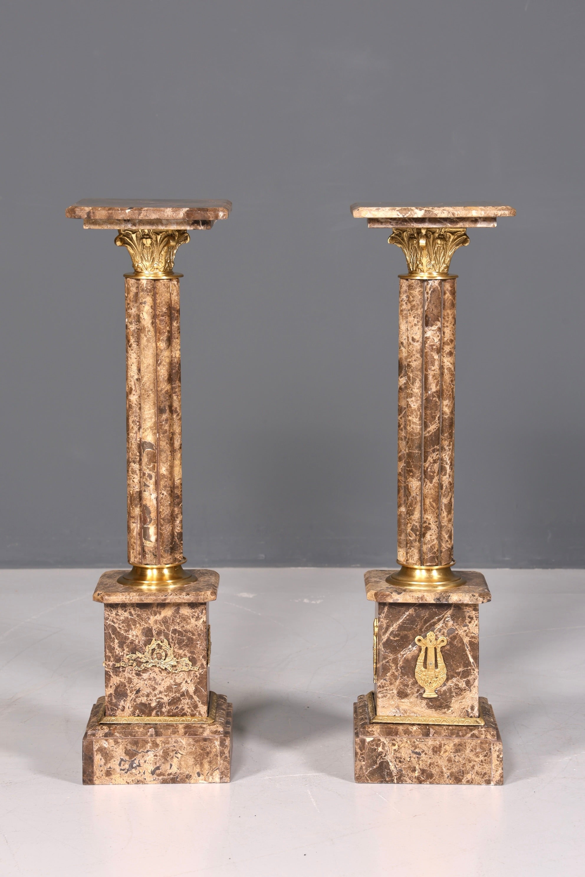 Traumhafte Barock Stil Säule Marmor Louis XV Blumensäule Naturstein Sockel Ablage