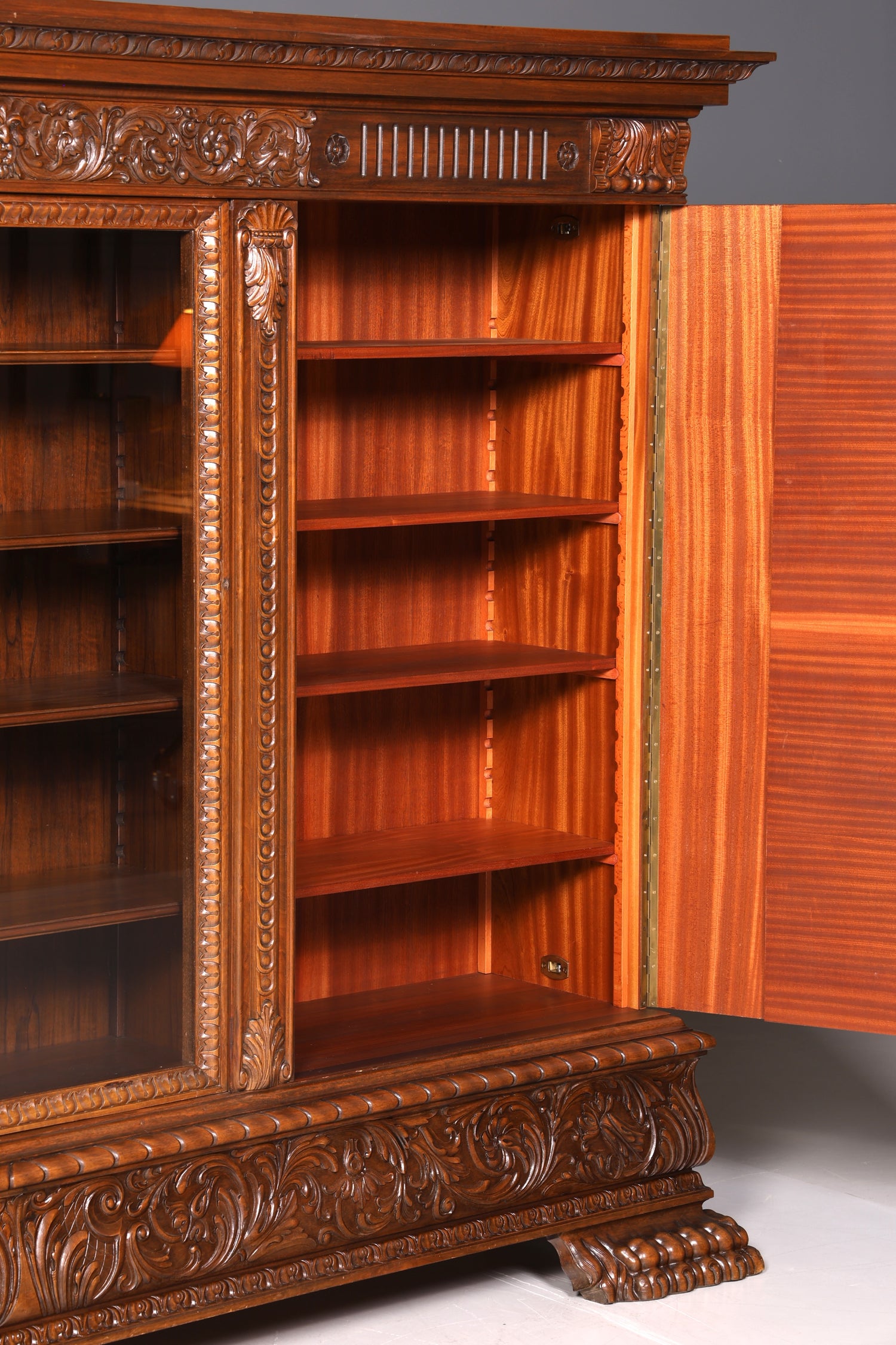 Wunderschöner Neorenaissance Bücherschrank Antik Vitrine Herrenzimmer Gründerzeit Buffet Schrank Regal Kanzlei