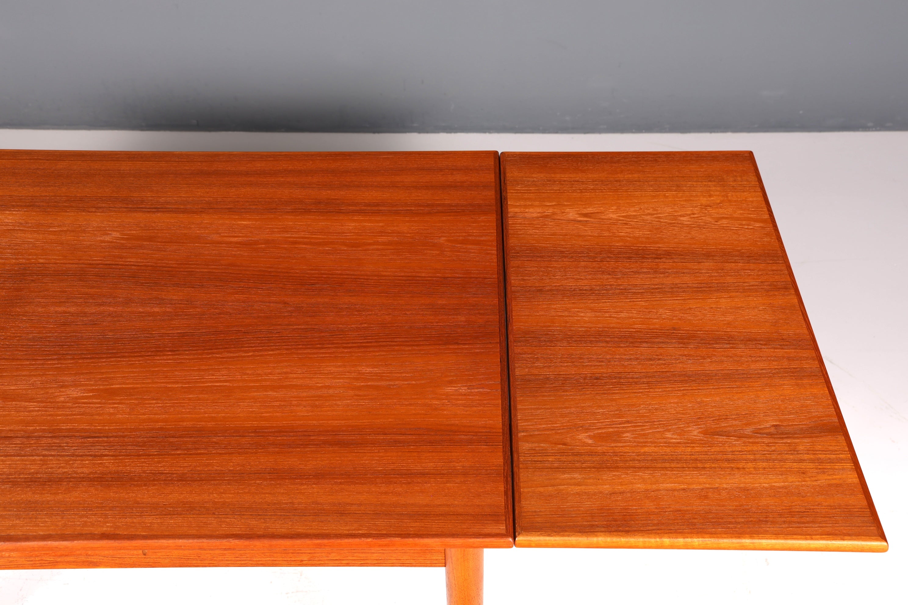 Traumhafter Mid Century Esstisch ausziehbarer AM Møbler Danish Design Teak Holz Küchentisch Esszimmer Tisch