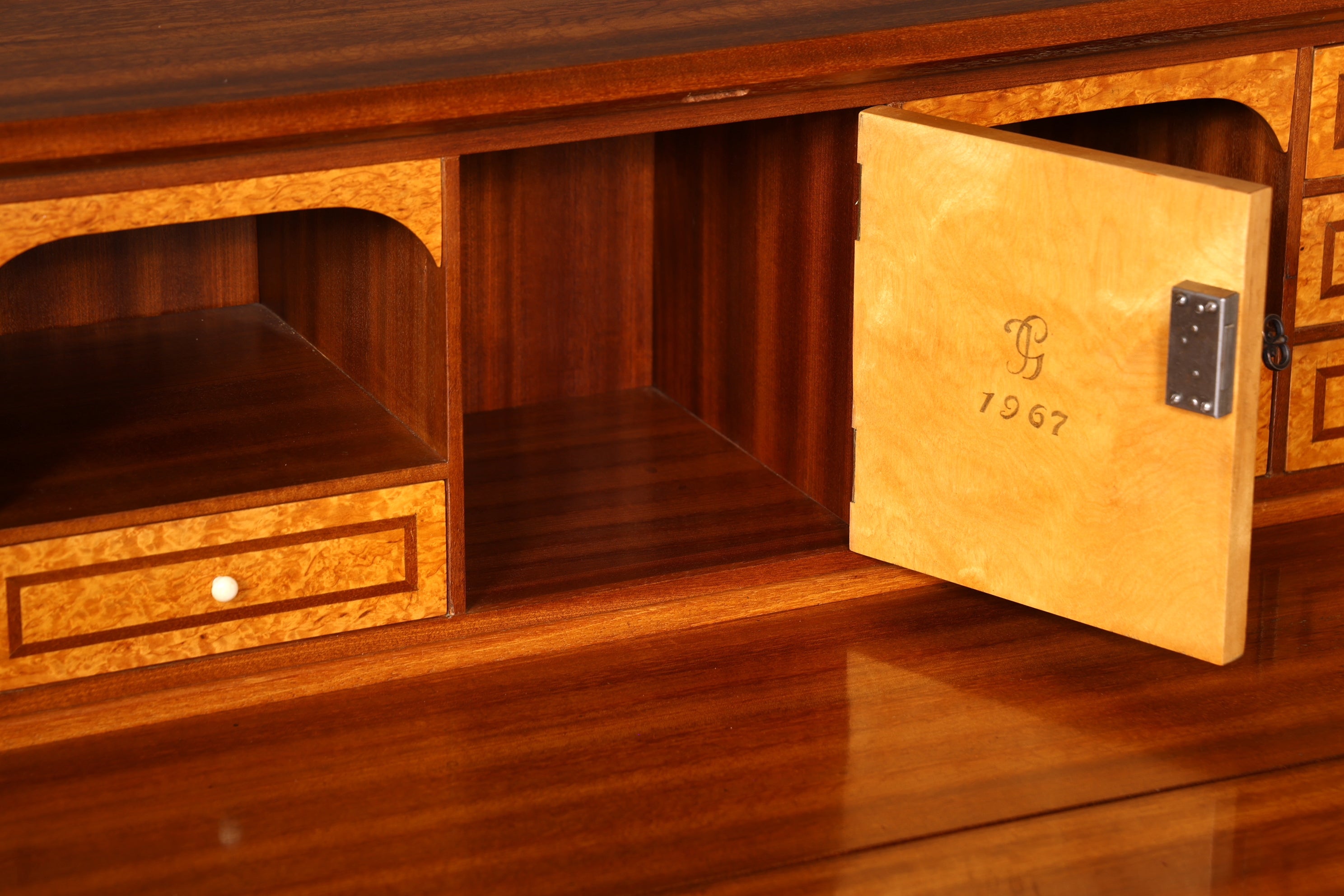 Wunderschöner Englischer Sekretär Schreibkommode echt Holz Schreibtisch Intarsien Kommode