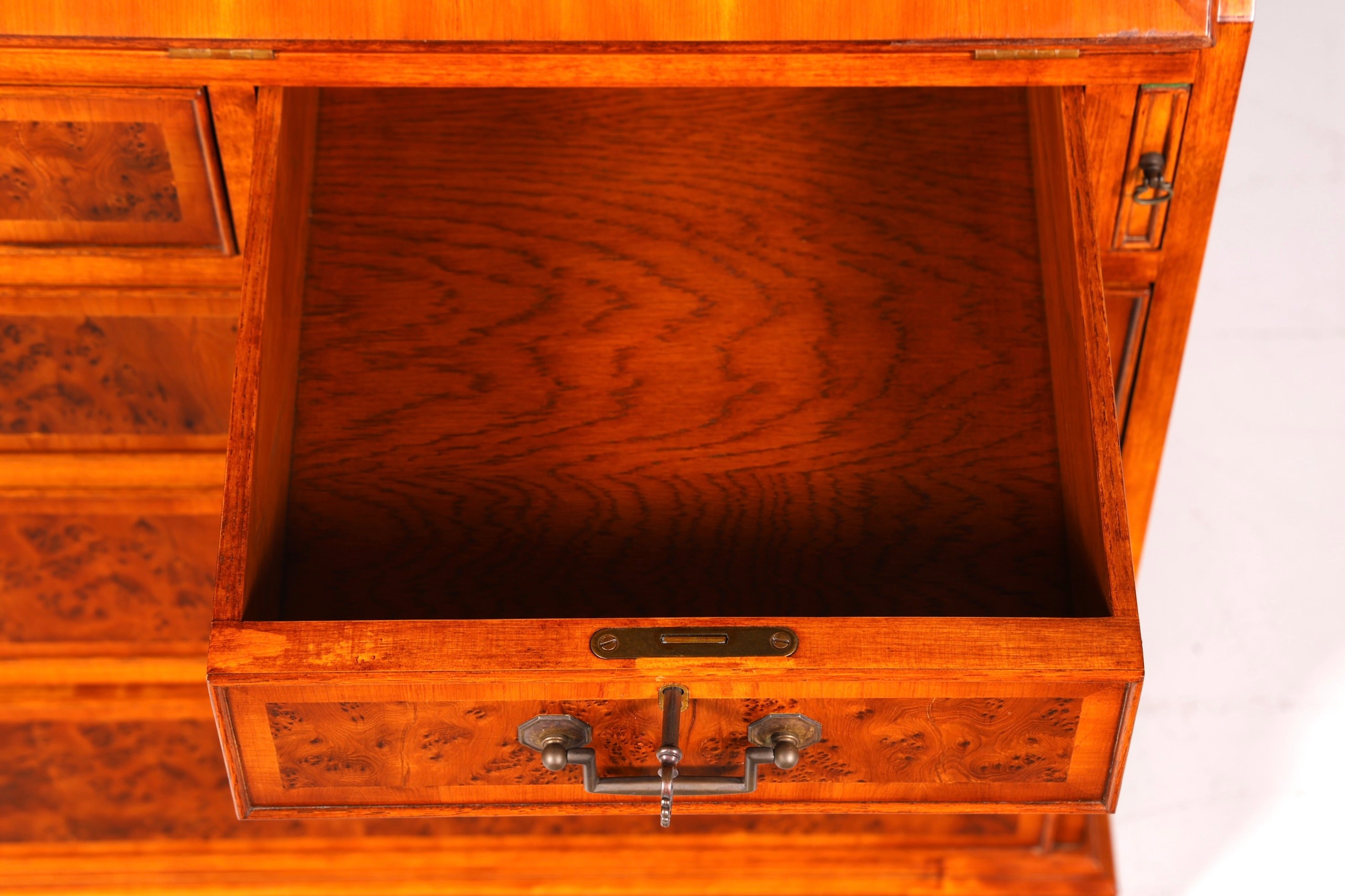 Stilvoller Englischer Sekretär Original Wade Büro Aufsatzsekretär Antik 60s Vitrinen Schrank UK