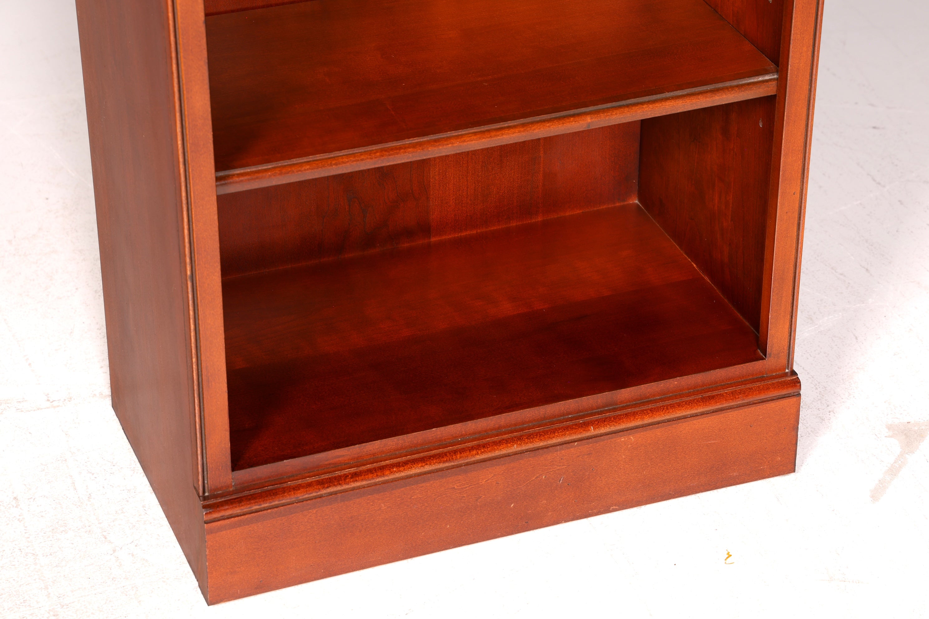 Original Drexel Heritage Bücherregal Regal USA Bookshelf Buchablage Massiv Holz Vintage Standregal Antik