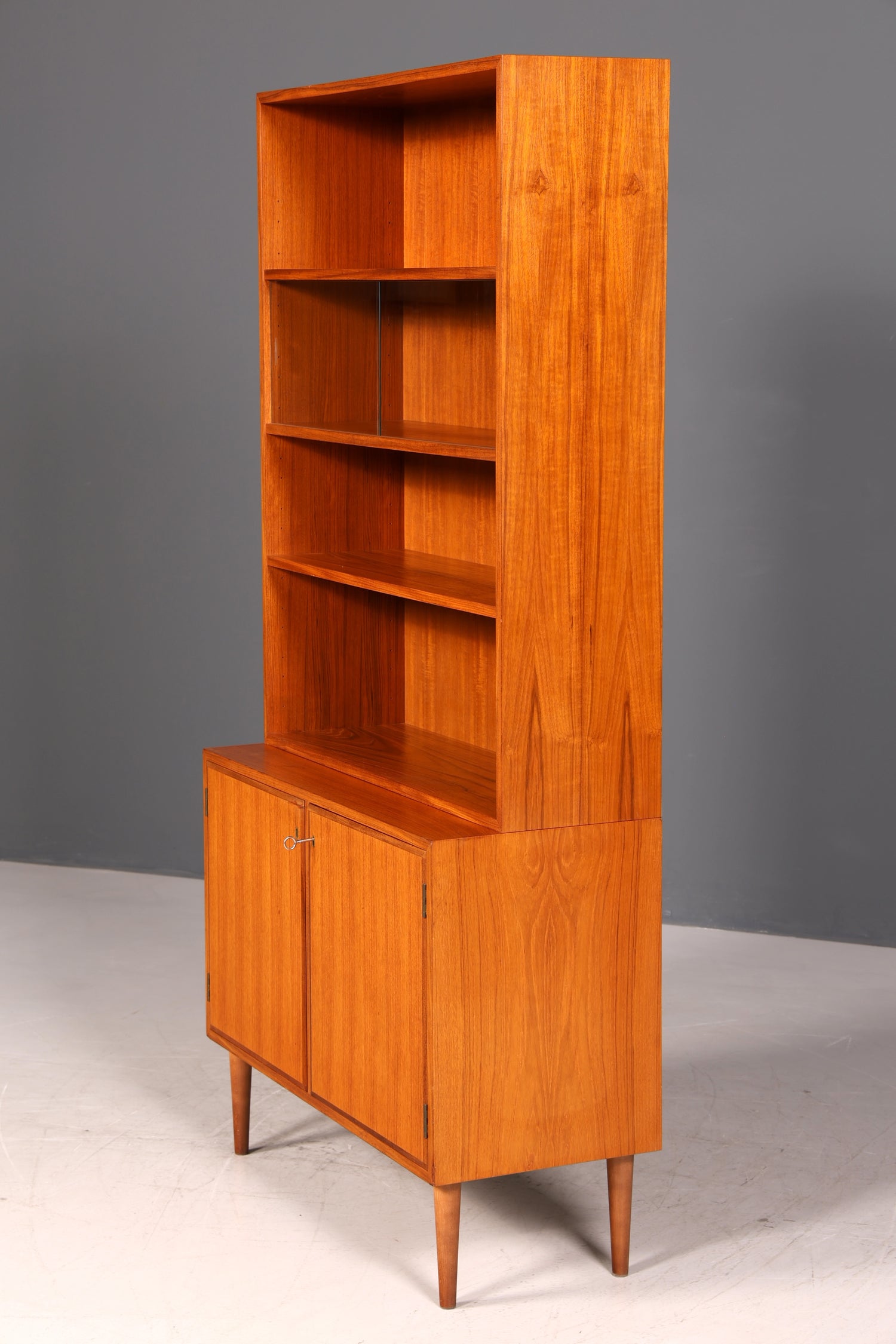 G436 Finish Wunderschöne Mid Century Vitrine Vintage Schrank Regal Retro Bücherregal Buchablage 60s (Kopie)