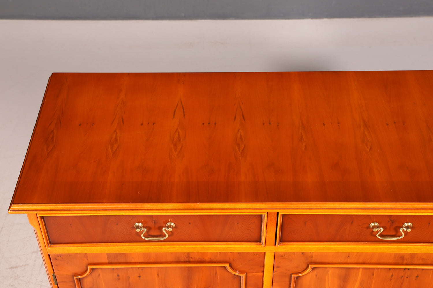 Wunderschönes Englisches Sideboard Buffetschrank 60s Kommode Anrichte Schrank Echt Holz Highboard Vintage