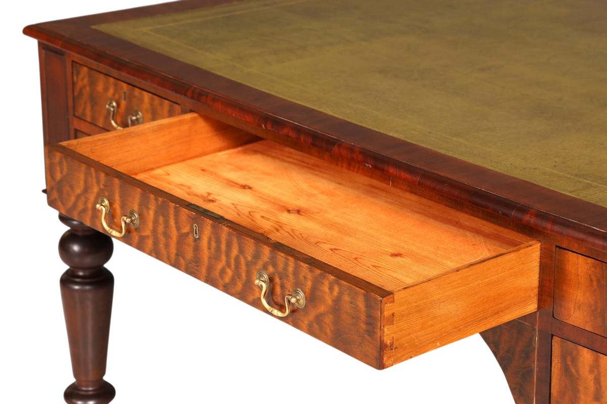 Wunderschöner Englischer XXL Schreibtisch Englisch Partner Desk Leder Auflage Antik Stil Bürotisch Office Desk