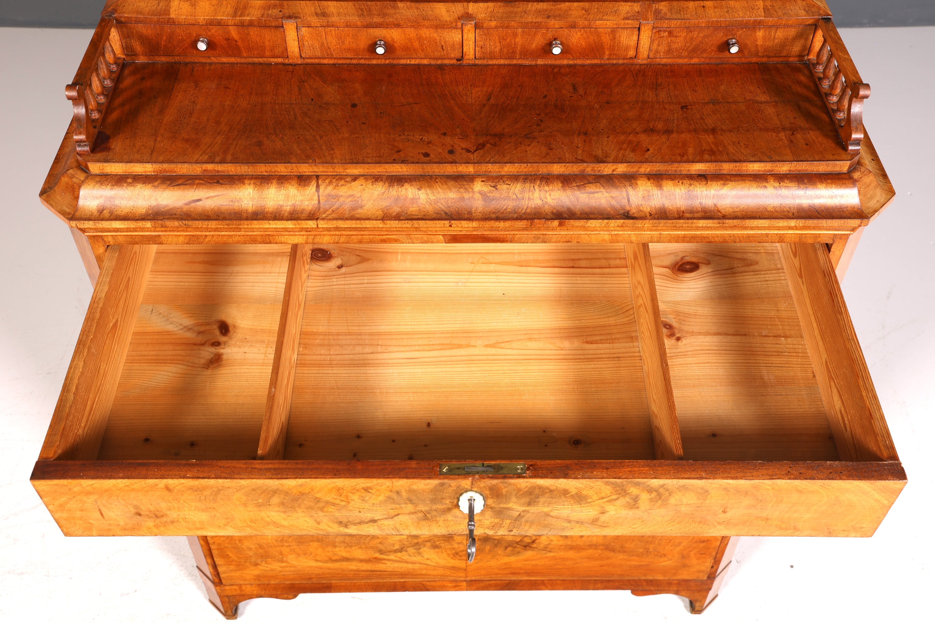 Wunderschöne Biedermeier Kommode Antik Schrank Vertiko Schubladenkommode Wäschekommode