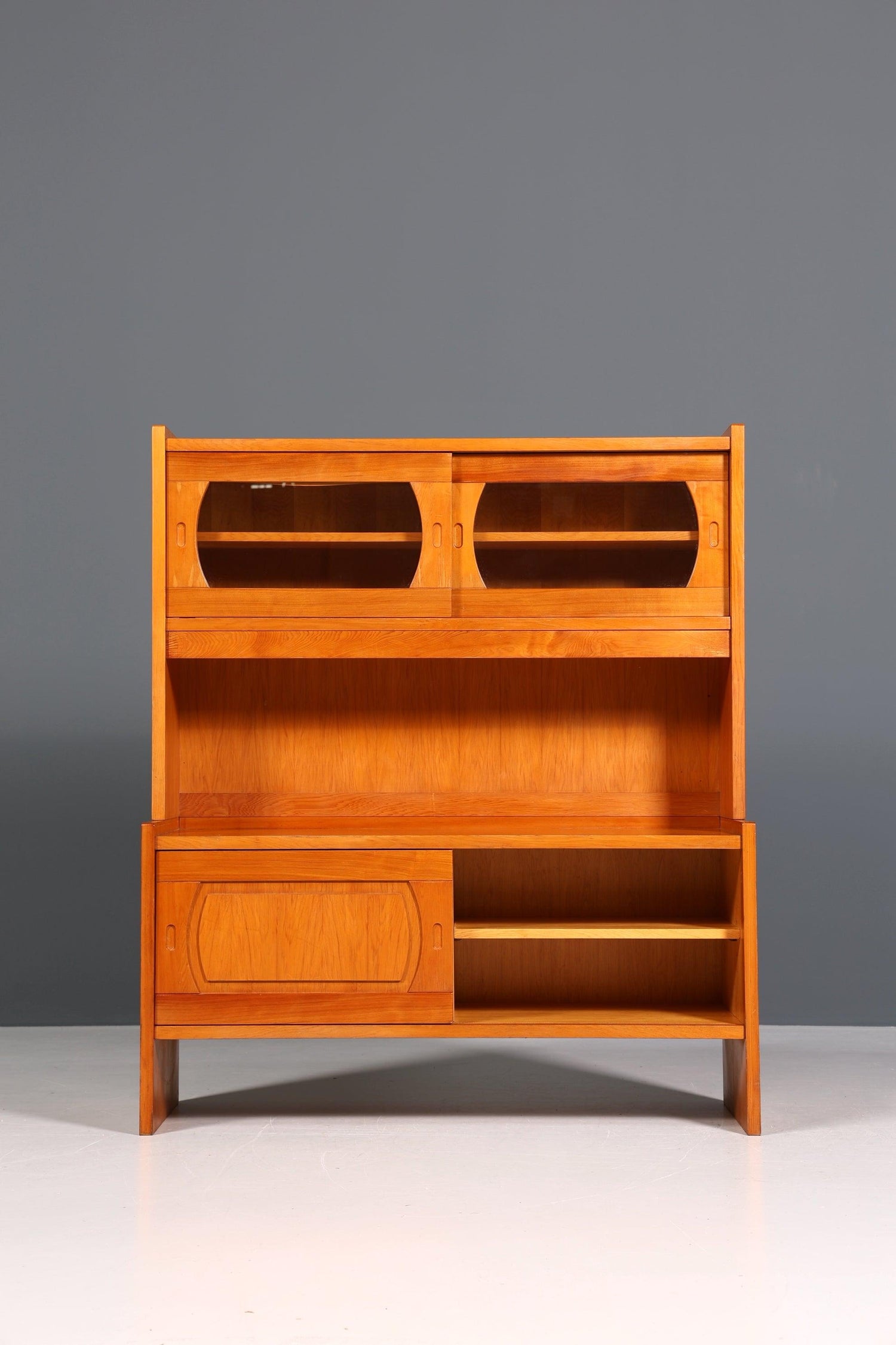 Wunderschönes Mid Century Schrank Vintage Highboard Küchenschrank Regal Retro Vitrine 60er Jahre Kommode