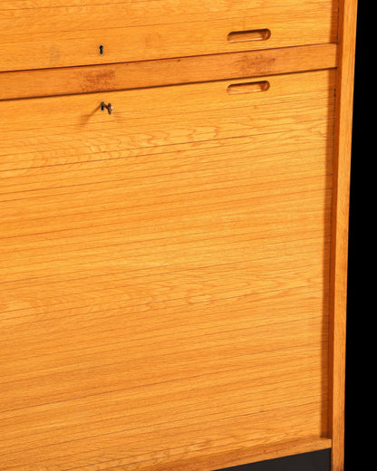 Schlichter Mid Century Rollladenschrank Bauhaus Vintage Apothekerschrank Art Deco Büro Aktenschrank