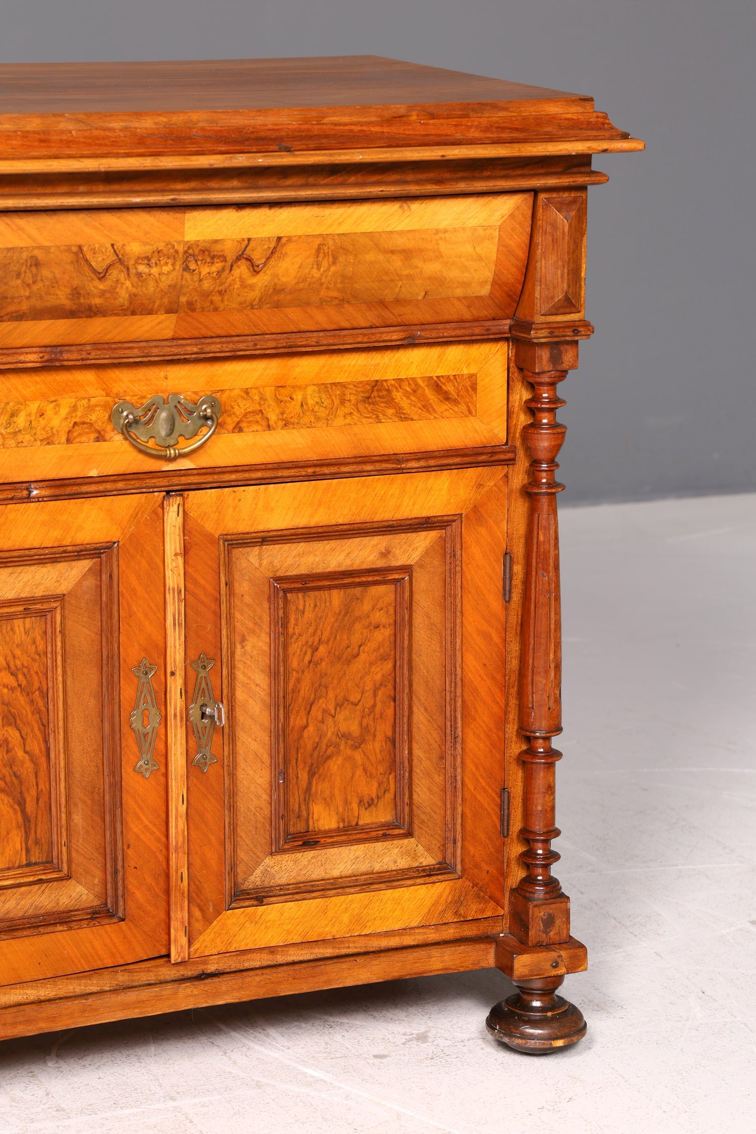Wunderschöner Gründerzeit Schrank Louis Philippe Nussbaum Kommode um 1880 Vertiko Highboard Antik