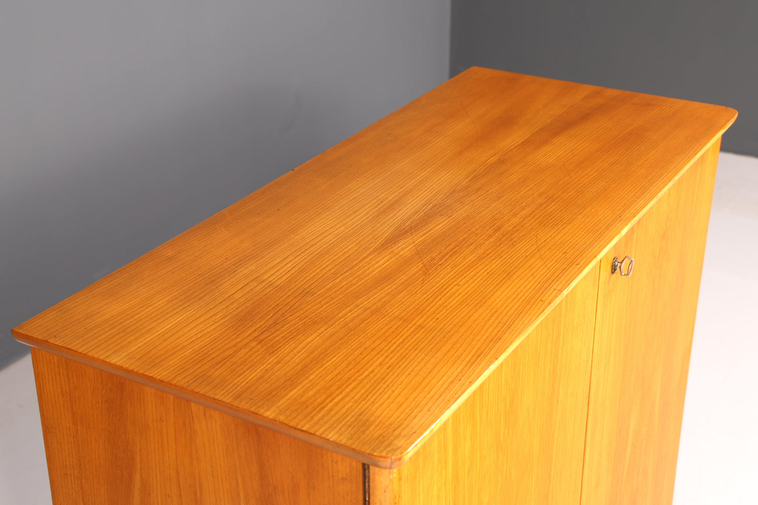 Wunderschöner Mid Century Schrank 60er Jahre Vertiko Highboard Wäscheschrank Aktenschrank Kommode Echt Holz Vintage