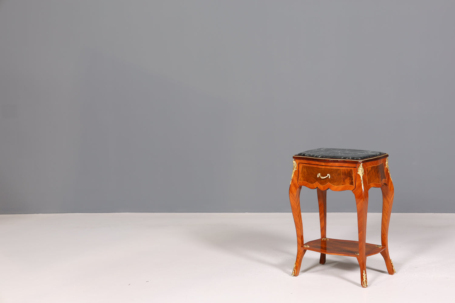 Wunderschöner Louis XV Beistelltisch Barock Stil Ablagetisch Marmor Kommode Telefontisch