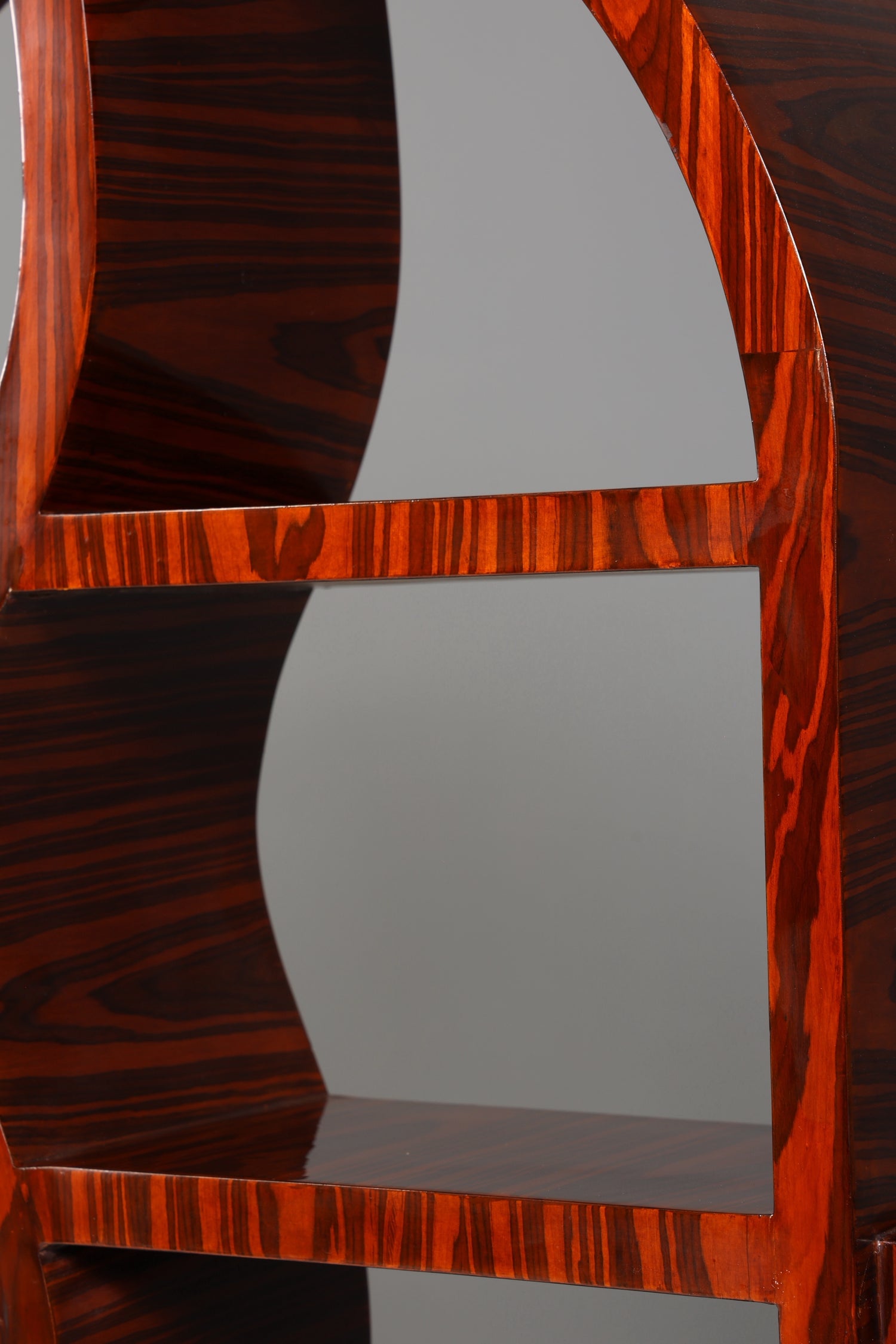 AD27-1 Art Deco Regal mit Beschädigungen