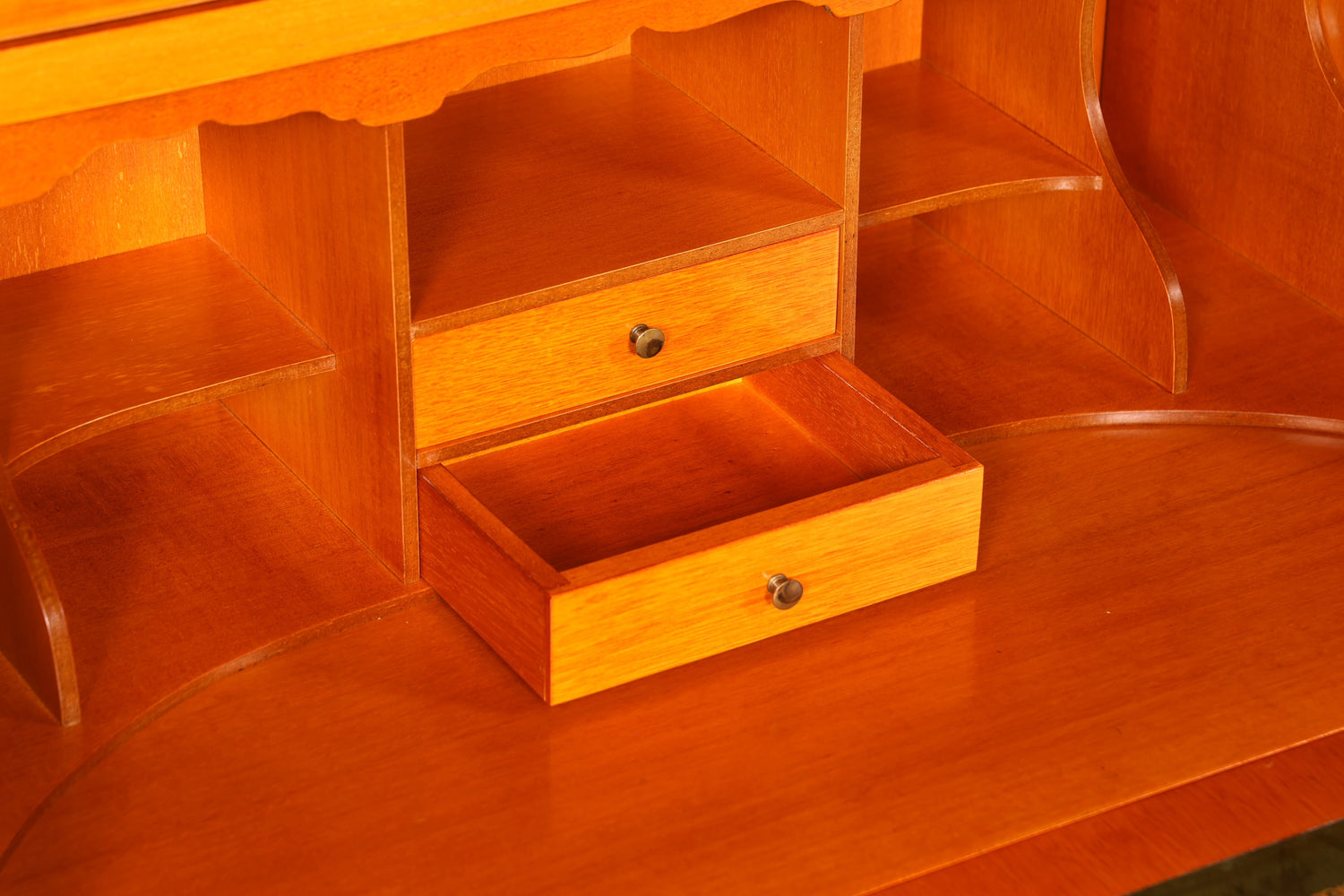 Wunderschöner Englischer Sekretär Büro Aufsatzsekretär Eibe Antik Stil Vitrinen Schrank UK