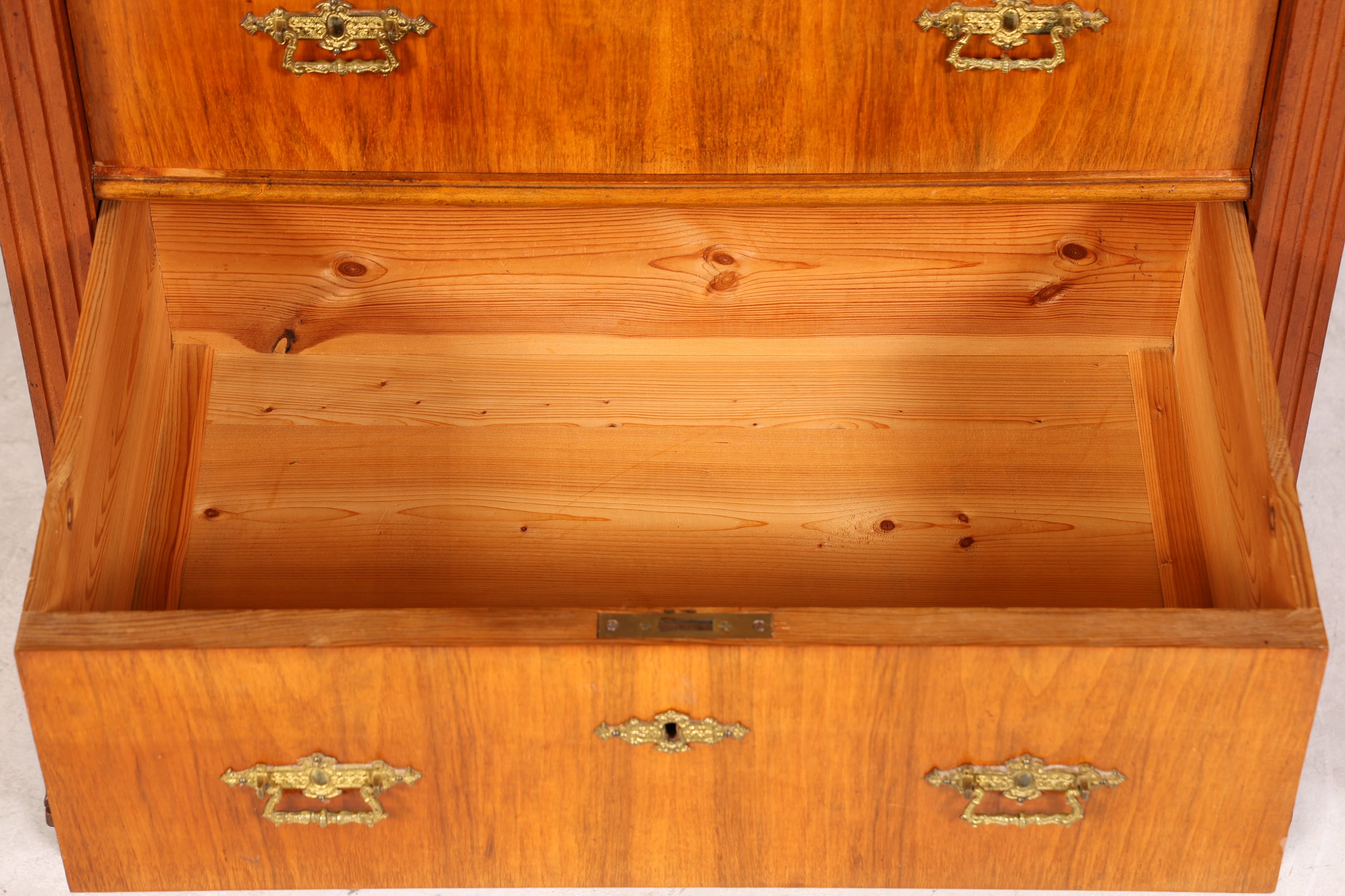 Stilvolle Gründerzeit Kommode Jugendstil Vertiko Schubladenkommode Antik Wäschekommode