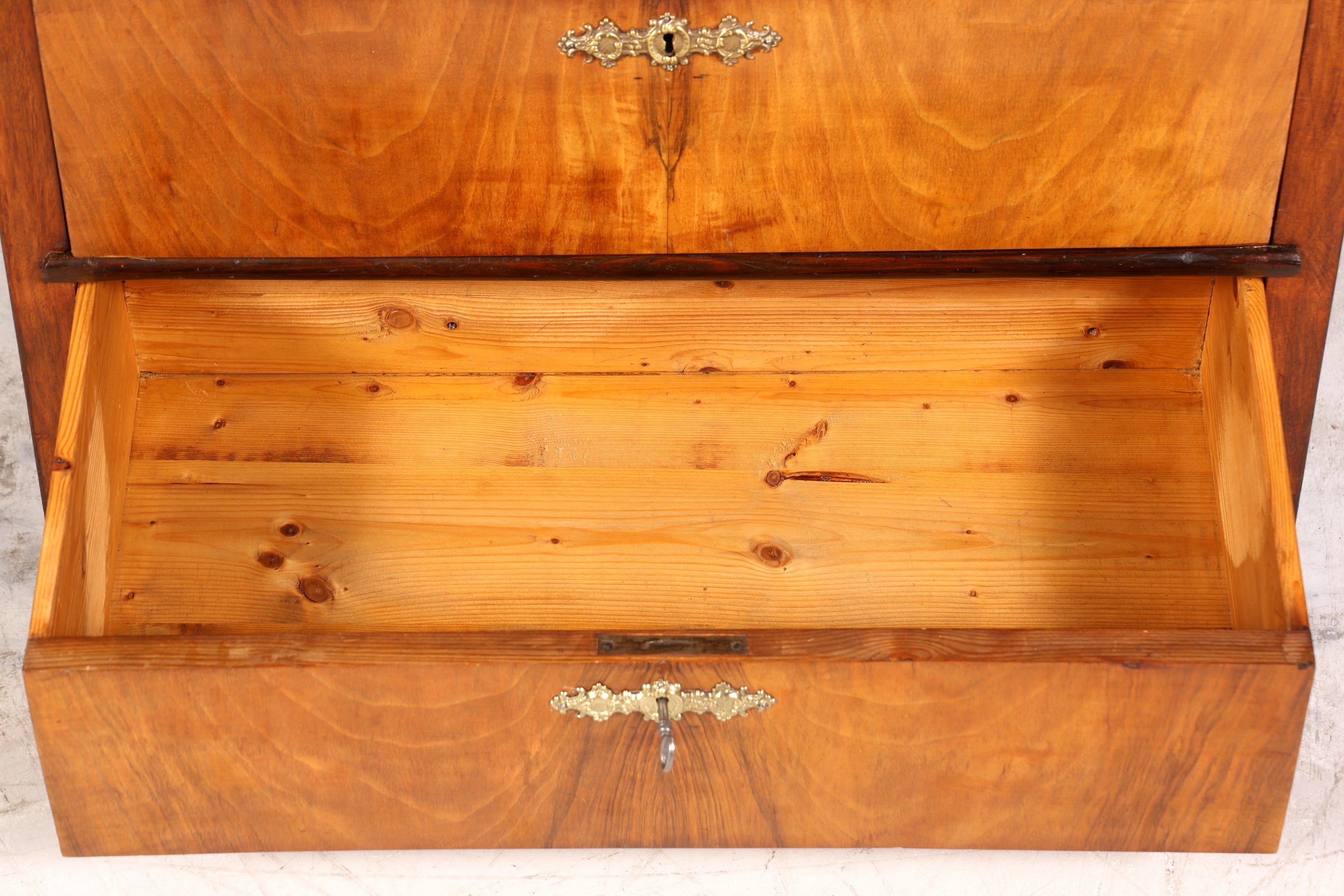 E900 Finish Traumhafte Gründerzeit Kommode Jugendstil Schubladenkommode Antik Vertiko Wäschekommode