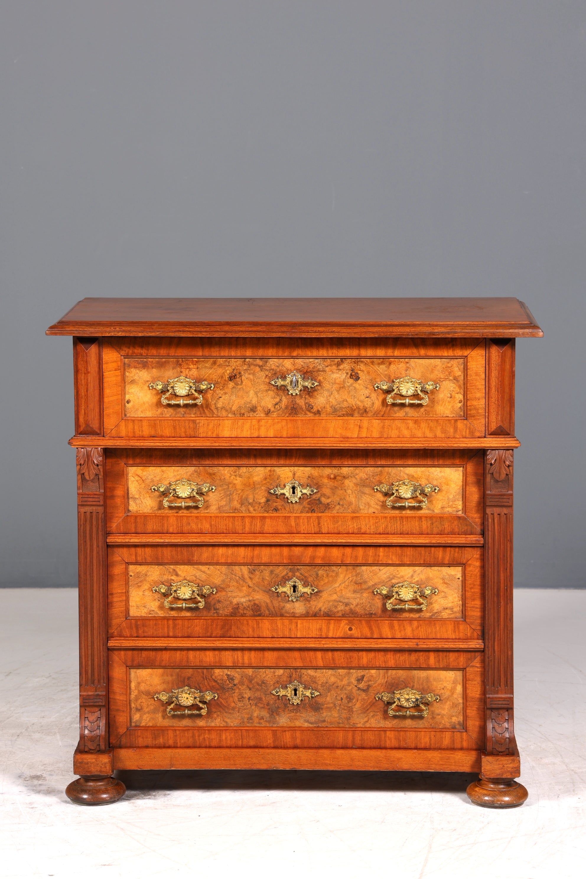 E908 Finish cm, Wunderschöne Gründerzeit Kommode Louis Philippe Nussbaum Schubladen Kommode Sideboard um 1880