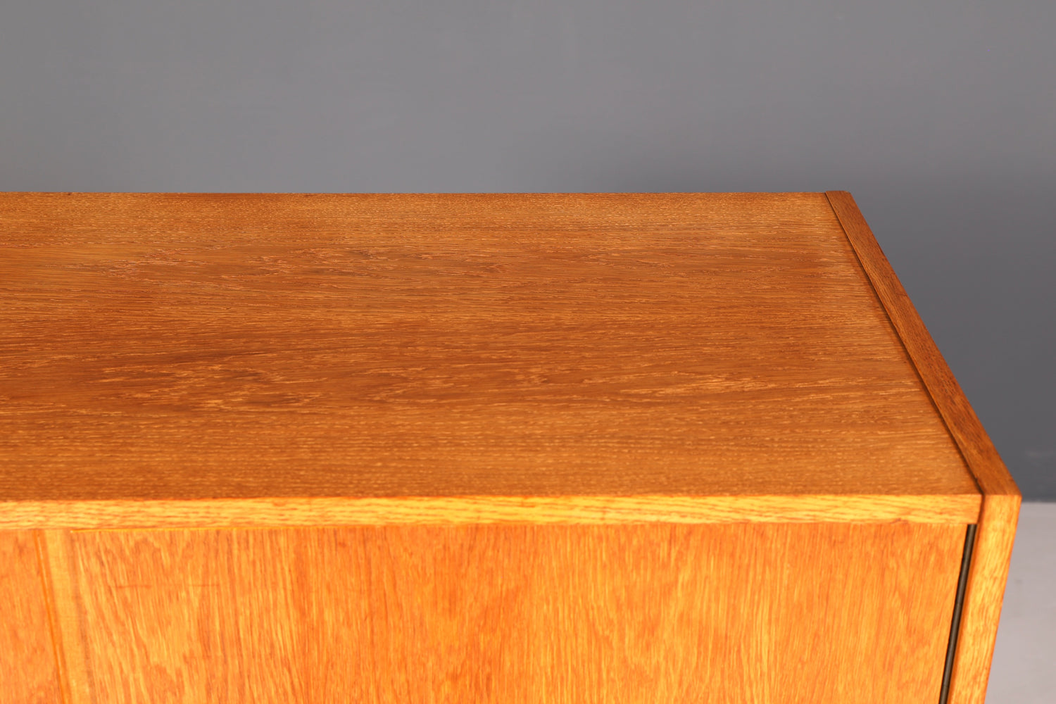 G572 Finish Wunderschöner Mid Century Schrank 60er Jahre Wäscheschrank Aktenschrank Kommode (Kopie 2)