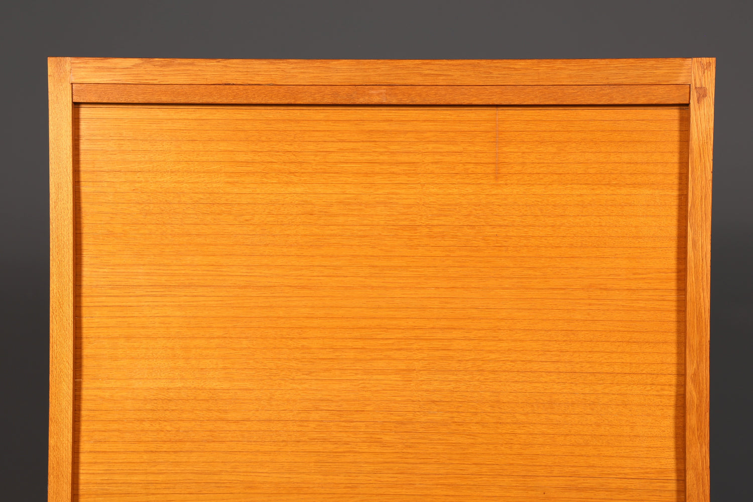 Schlichter Mid Century Rollladenschrank Bauhaus Apothekerschrank Art Deco Büro Aktenschrank