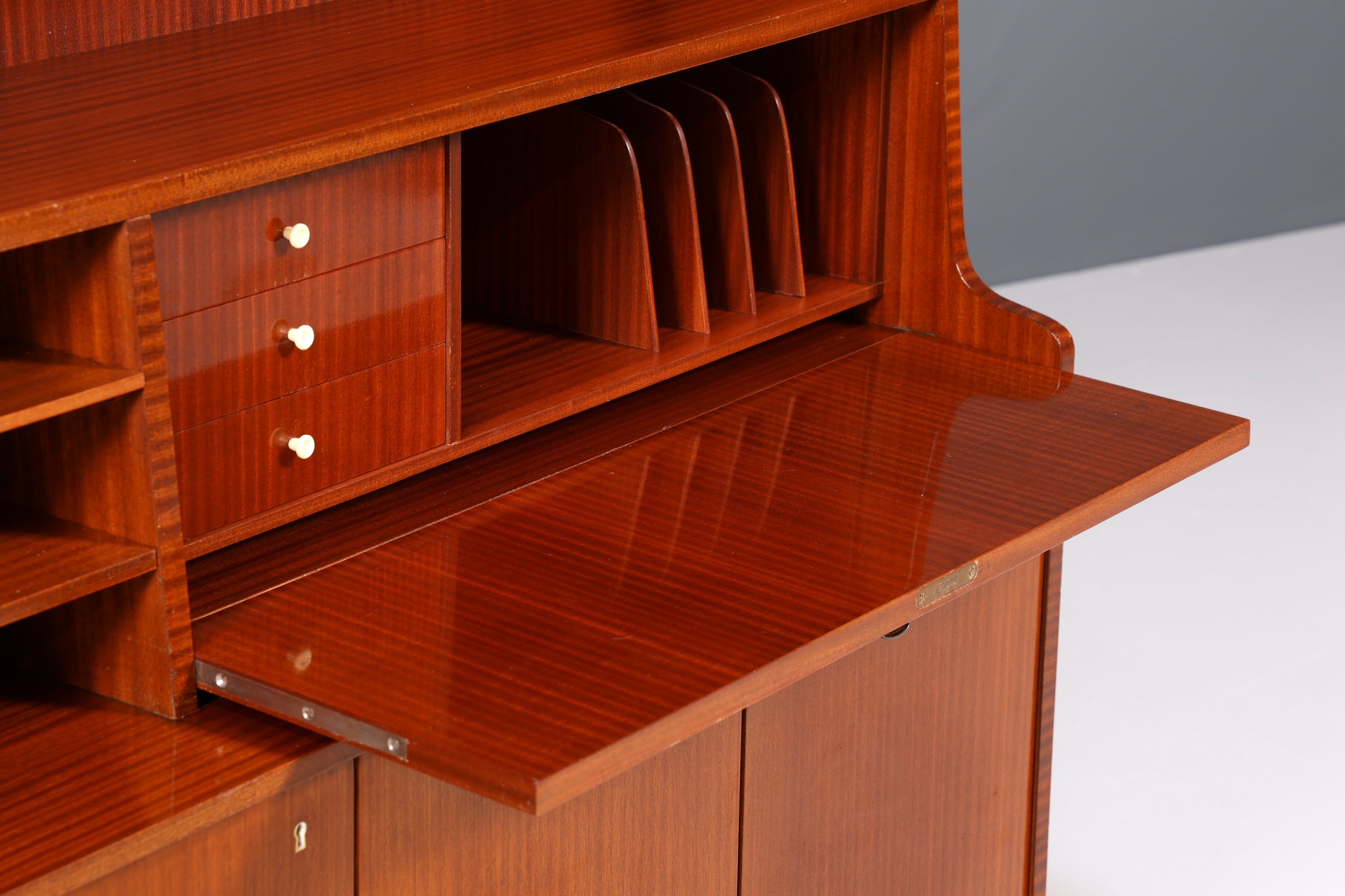 Schlichter Mid Century Schrank Sekretär Bücherregal Retro Highboard Vintage Regal 60s