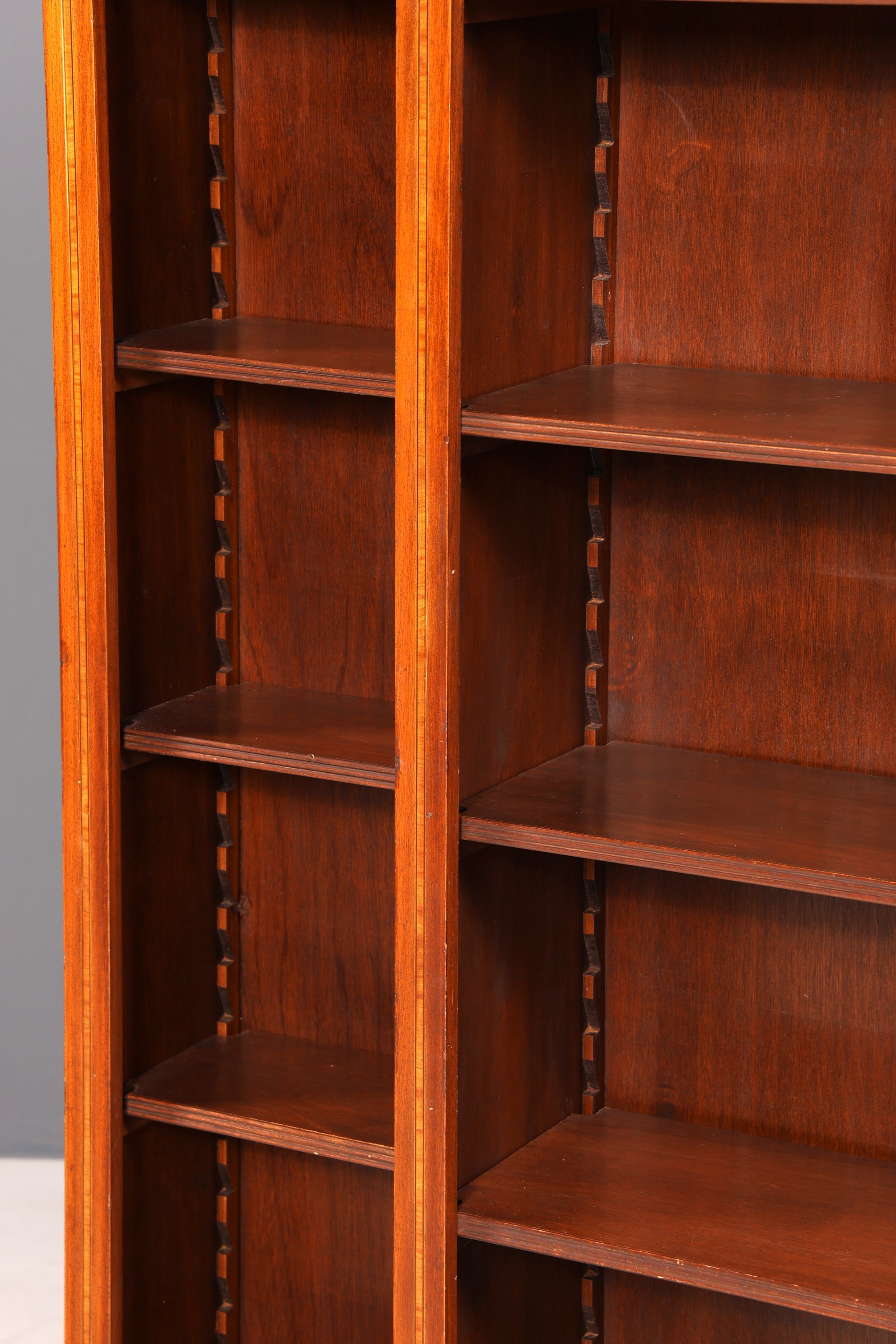 Traumhaftes Englisches XXL Bücherregal Antik Regal Bookshelf Buchablage 60s