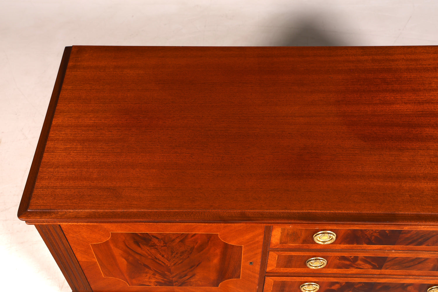 Wunderschönes Sideboard im Gustavianischen Stil 60er Jahre TV Schrank Kommode