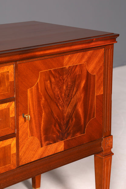 Wunderschönes Sideboard im Gustavianischen Stil 60er Jahre TV Schrank Kommode