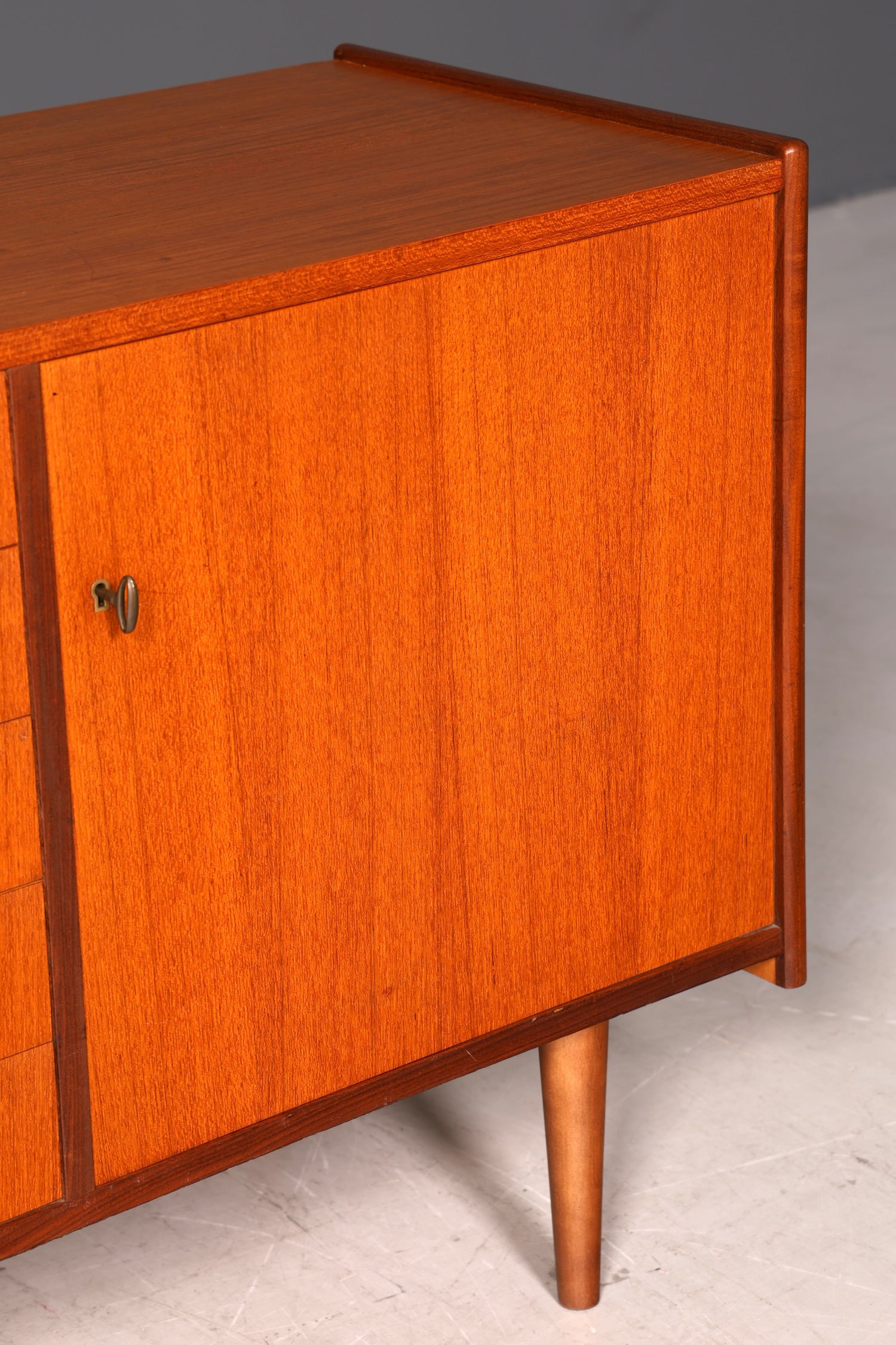 G613 Finish cm Wunderschönes Mid Century Sideboard Vintage TV Kommode 60s Schrank (Kopie)