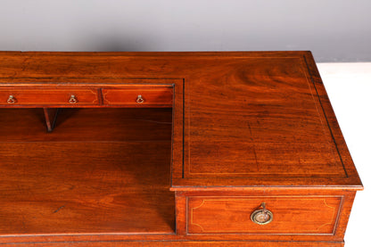 G621 Finish Filigraner Englischer Schreibtisch Englisch Desk Bürotisch 60s Office Table (Kopie)
