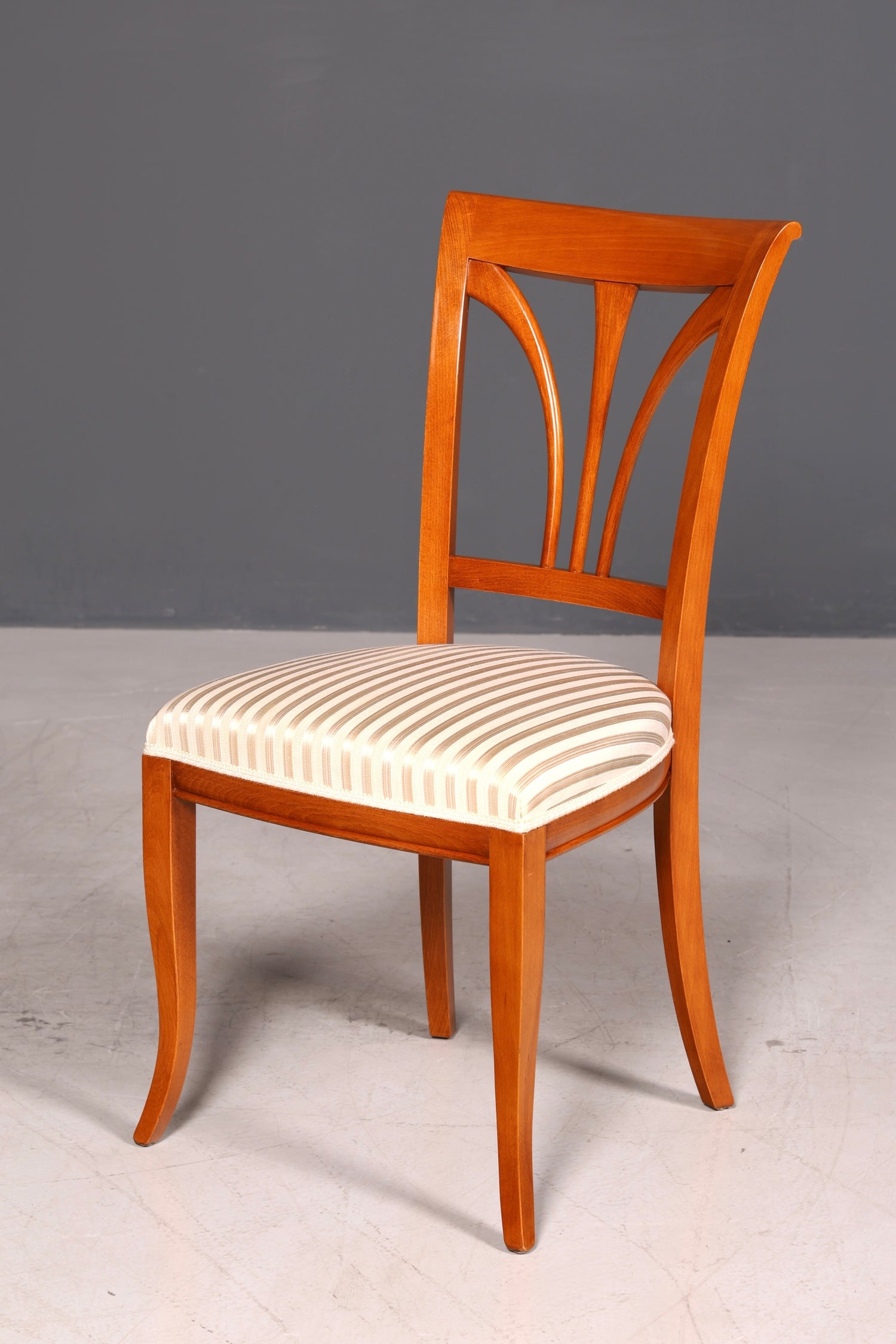 G625 Finish SELVA 4x Edle Englische Stühle Englisch Dining Chairs Antik 60er Jahre Küchenstühle Stuhlset (Kopie)