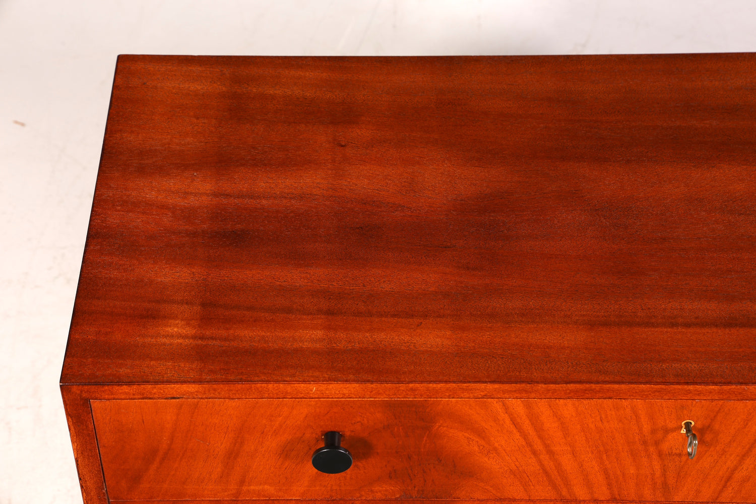 Wunderschöne Mid Century Kommode Vintage Danish Design TV Sideboard 60s Schrank Flurkommode