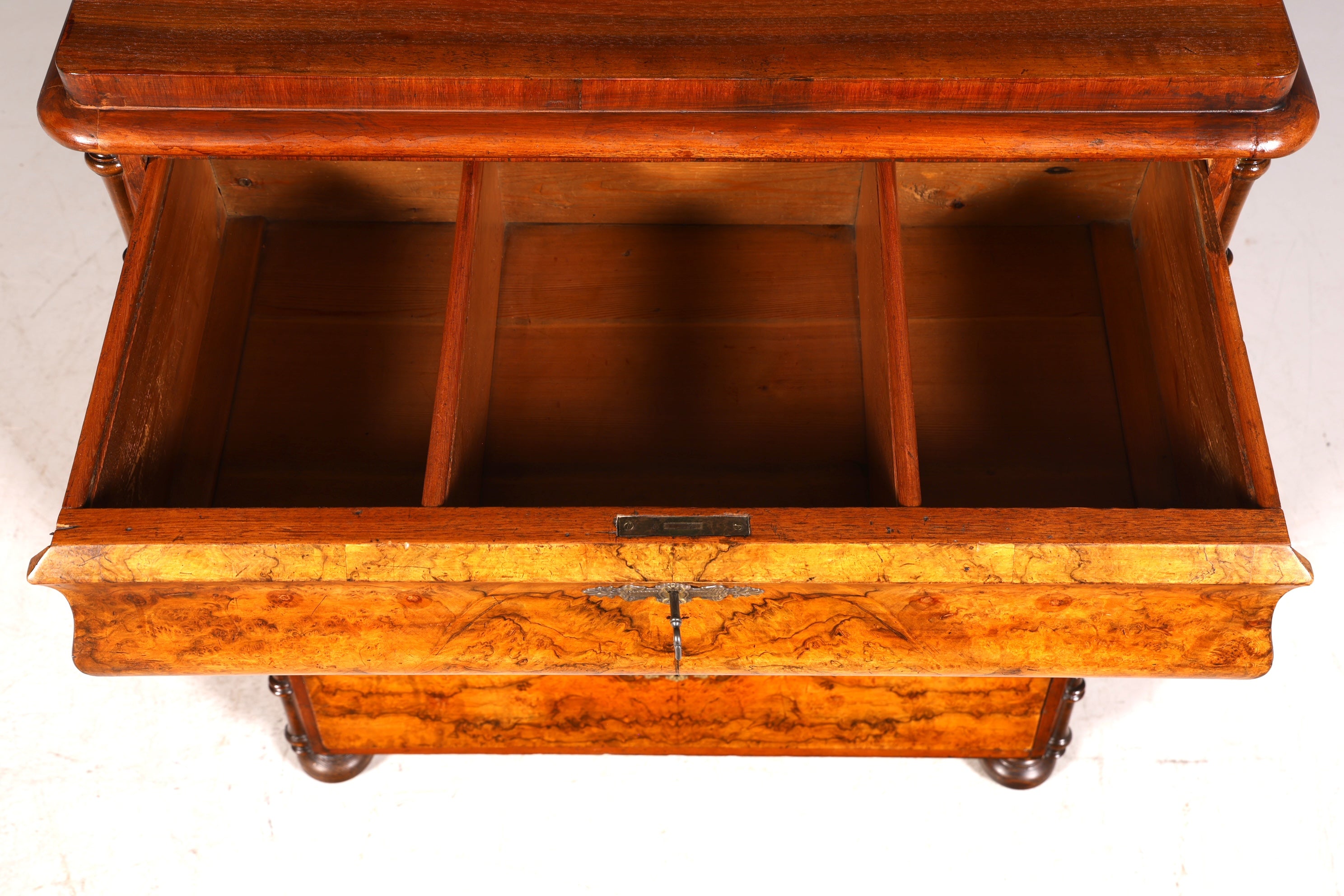 Stilvolle Louis Philippe Kommode Biedermeier Schubladen Kommode Antik Wäschekommode