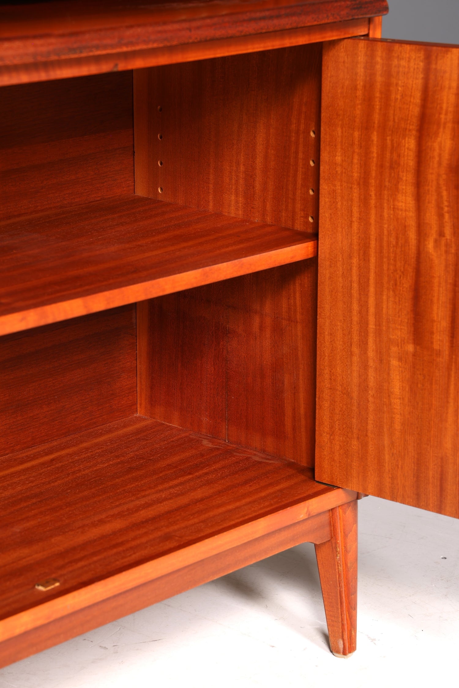 Wunderschöner Mid Century Schrank Bücherregal Vintage Sekretär Highboard Holz Regal