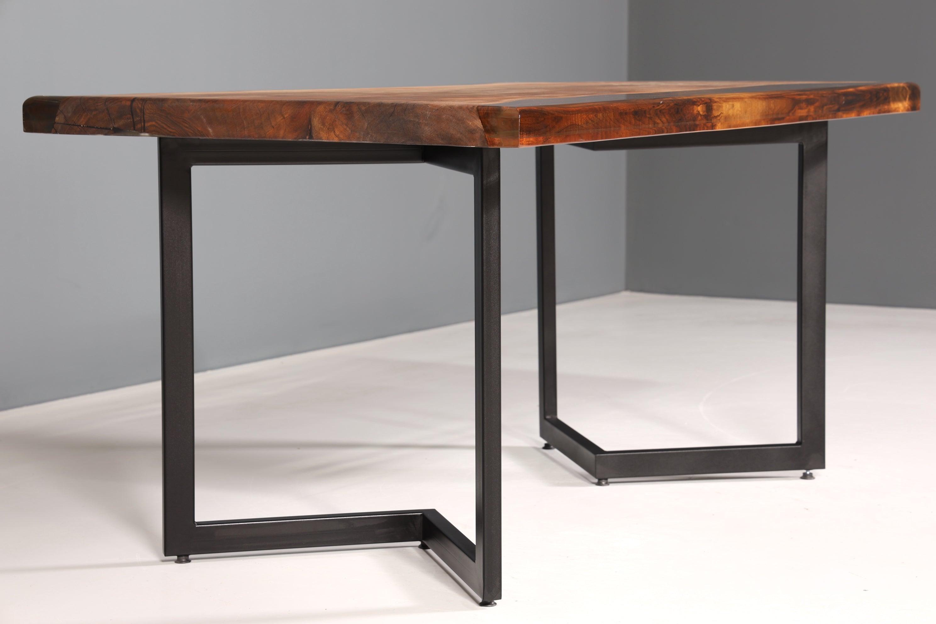 Beeindruckender Epoxidharz Tisch 160-90cm Nussbaum Esszimmer Tisch massiv Holz Epoxy Küchentisch