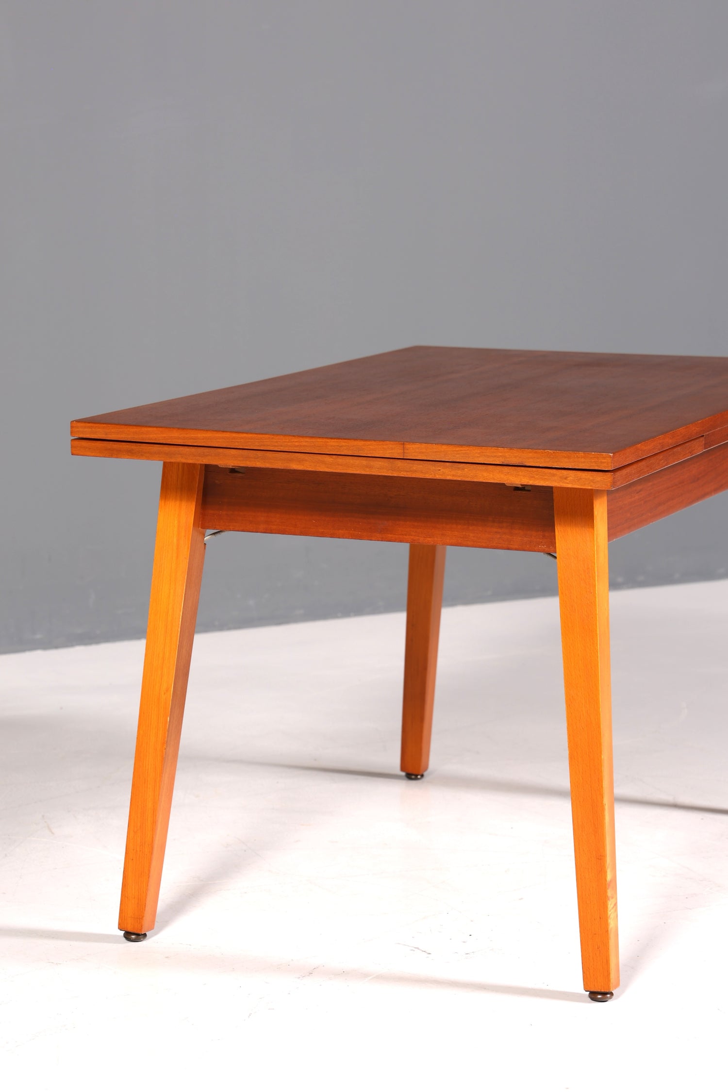 Traumhafter Mid Century Küchentisch Vintage Tisch ausziehbar und höhenverstellbar Esszimmer Tisch