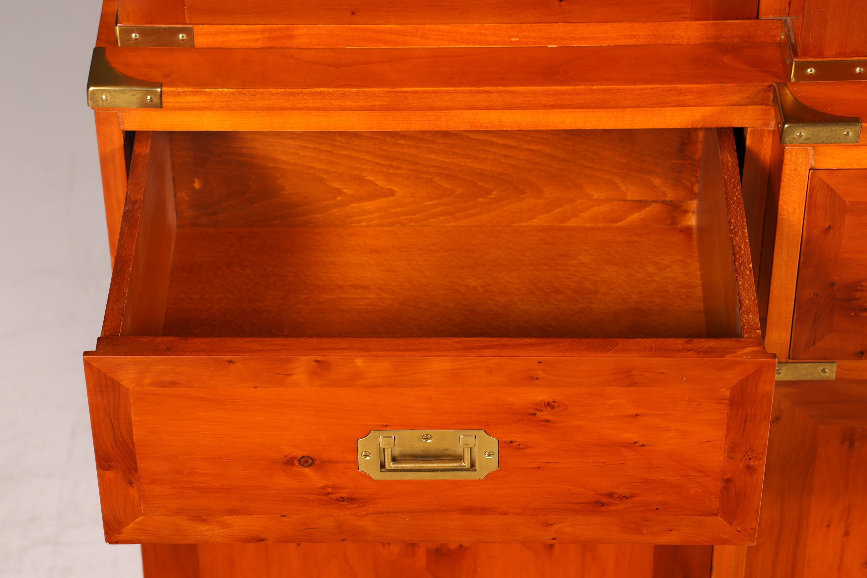 Beeindruckender Maritimer Englischer Vitrinenschrank Bibliothek Bücherschrank Anrichte Buffet Glasvitrine Antik Vintage