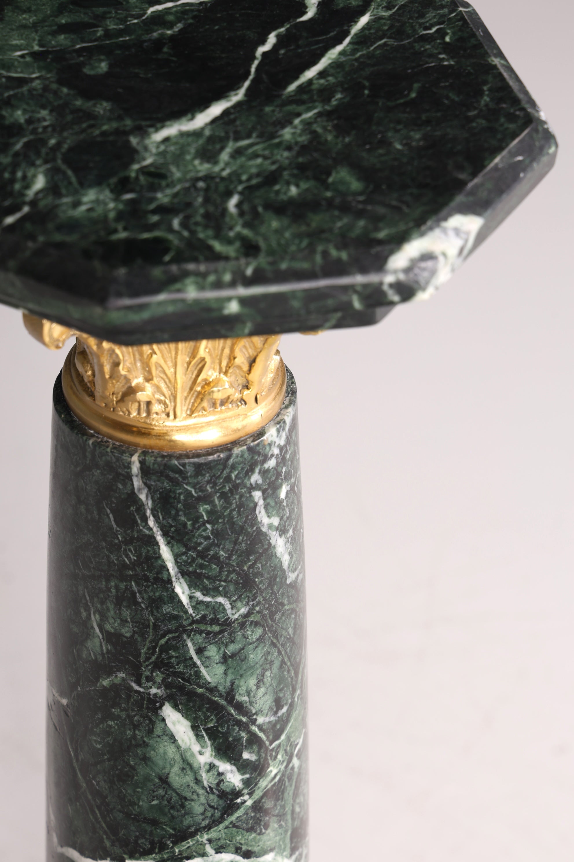 Wunderschöne Barock Stil Säule Louis XV Marmor Blumensäule Naturstein Sockel Ablage