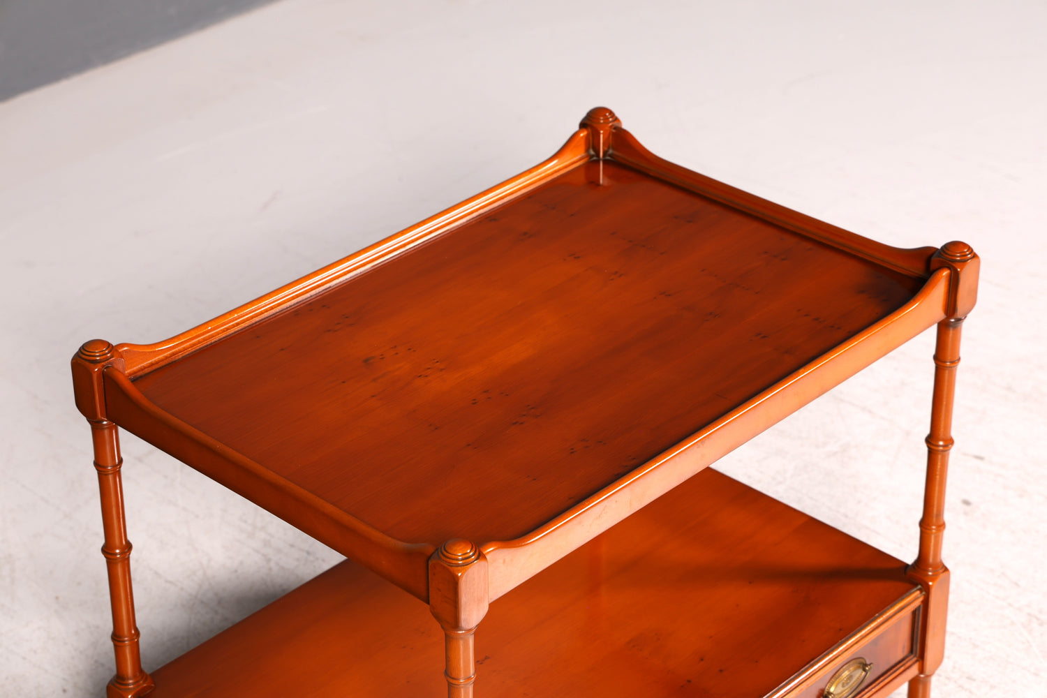 Edler Original Heldense Beistelltisch Eibe Etagere Servierwagen Englischer Rollen Ablagetisch Vintage
