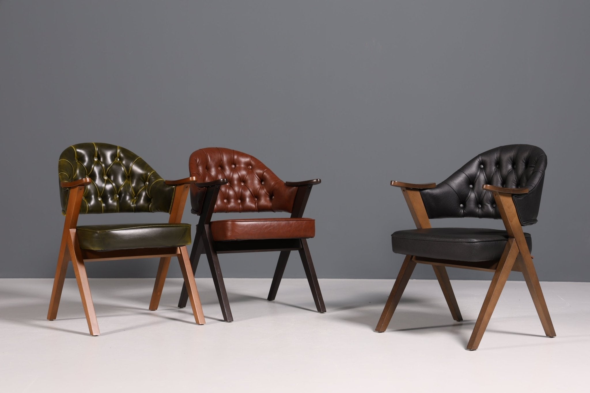 Luxuriöser &quot;Manchester Green&quot; Stuhl Esszimmerstuhl Lounge Stuhl im Chesterfield Design Bürostuhl