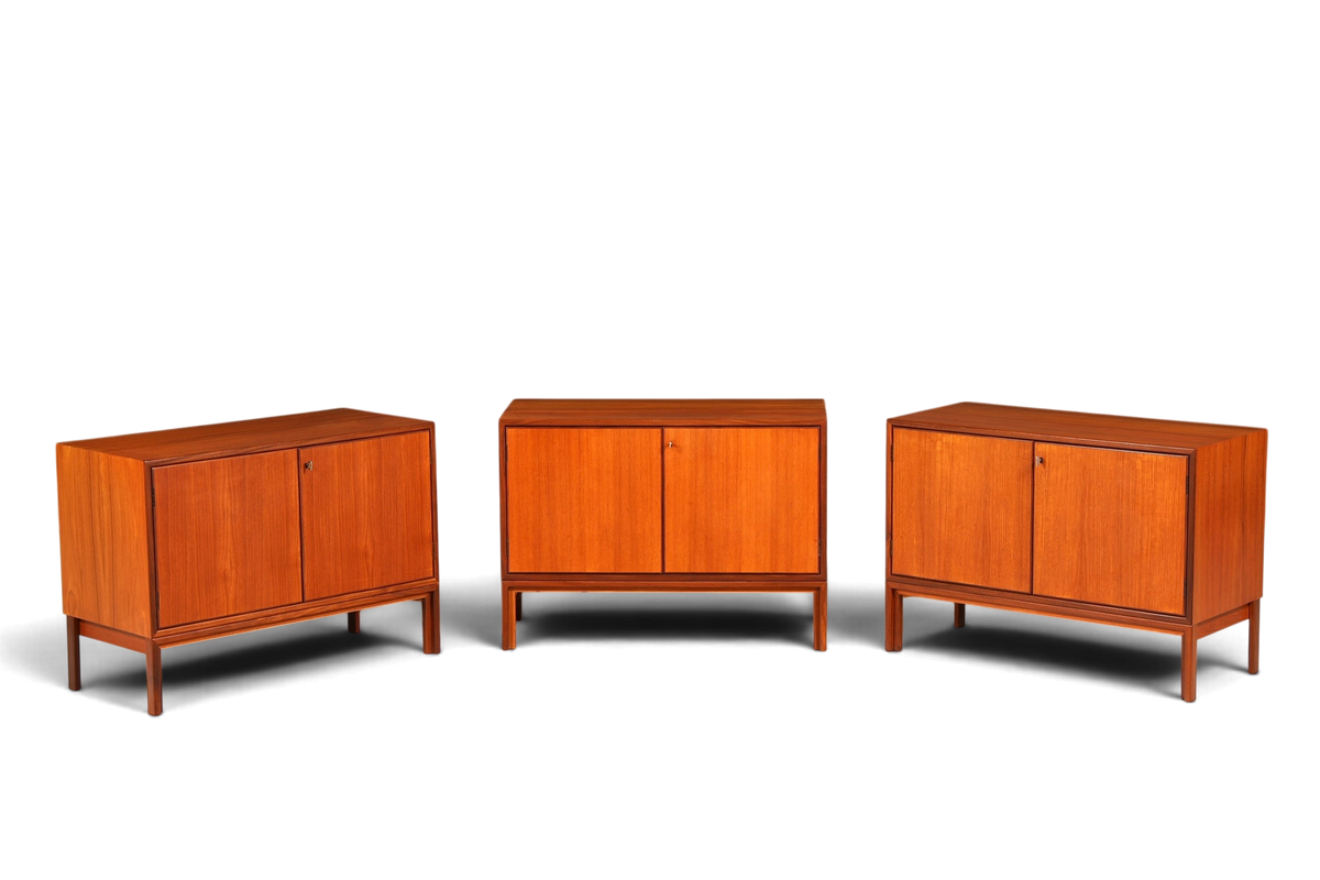 G445 Finish Wunderschöne Mid Century Kommode Vintage Schrank Retro Flur Kommode 60s Regal Sideboard (Kopie 2)