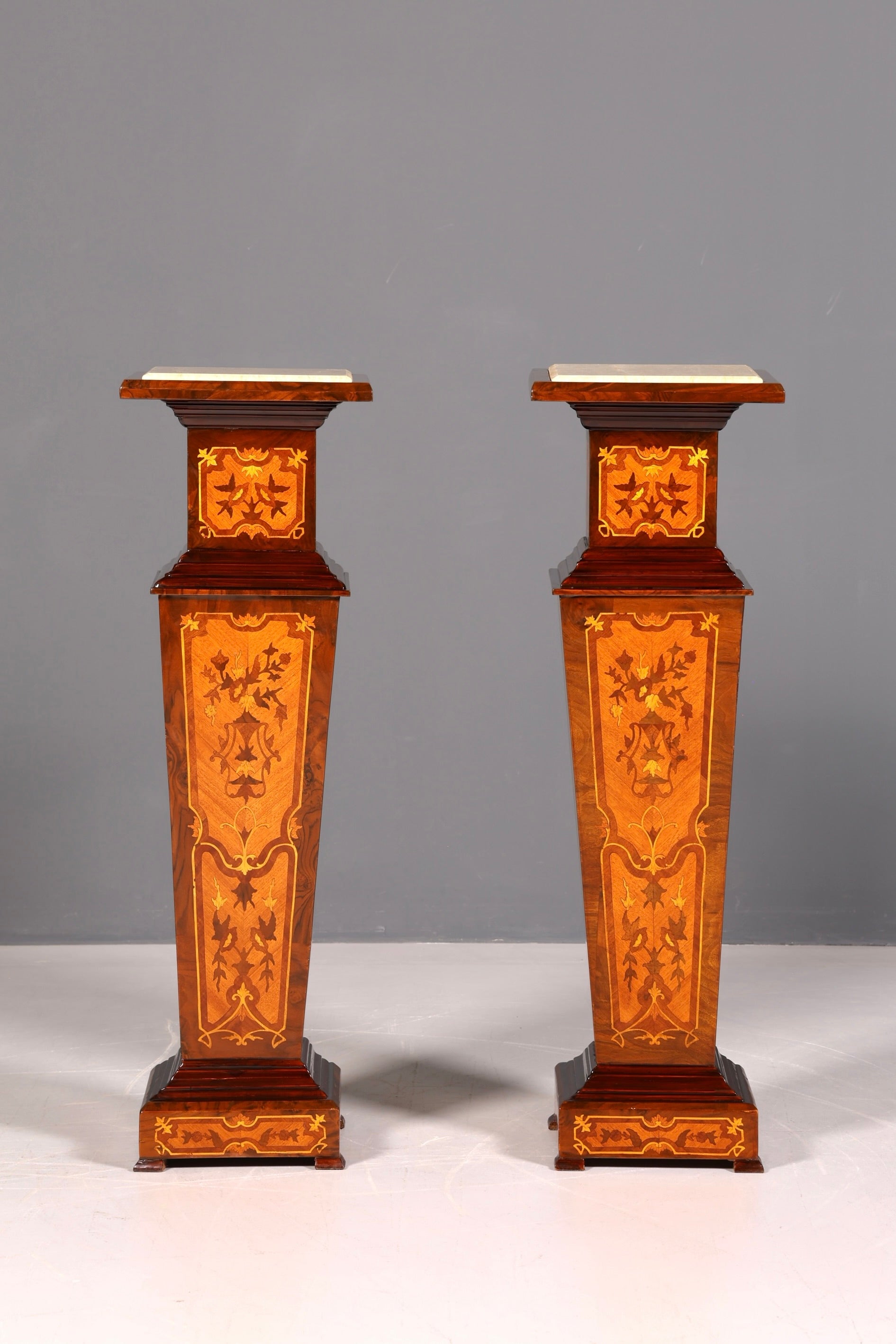 Stilvolle Barock Säule Louis XV Blumensäule Marmor Ablage Naturstein Intarsien Antik Stil