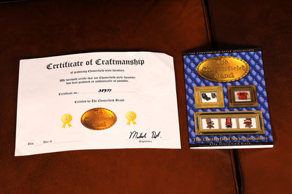 G119 Finish Wunderschönes Original Chesterfield Sofa 3- Sitzer echt Leder Oxblood Couch Englisch