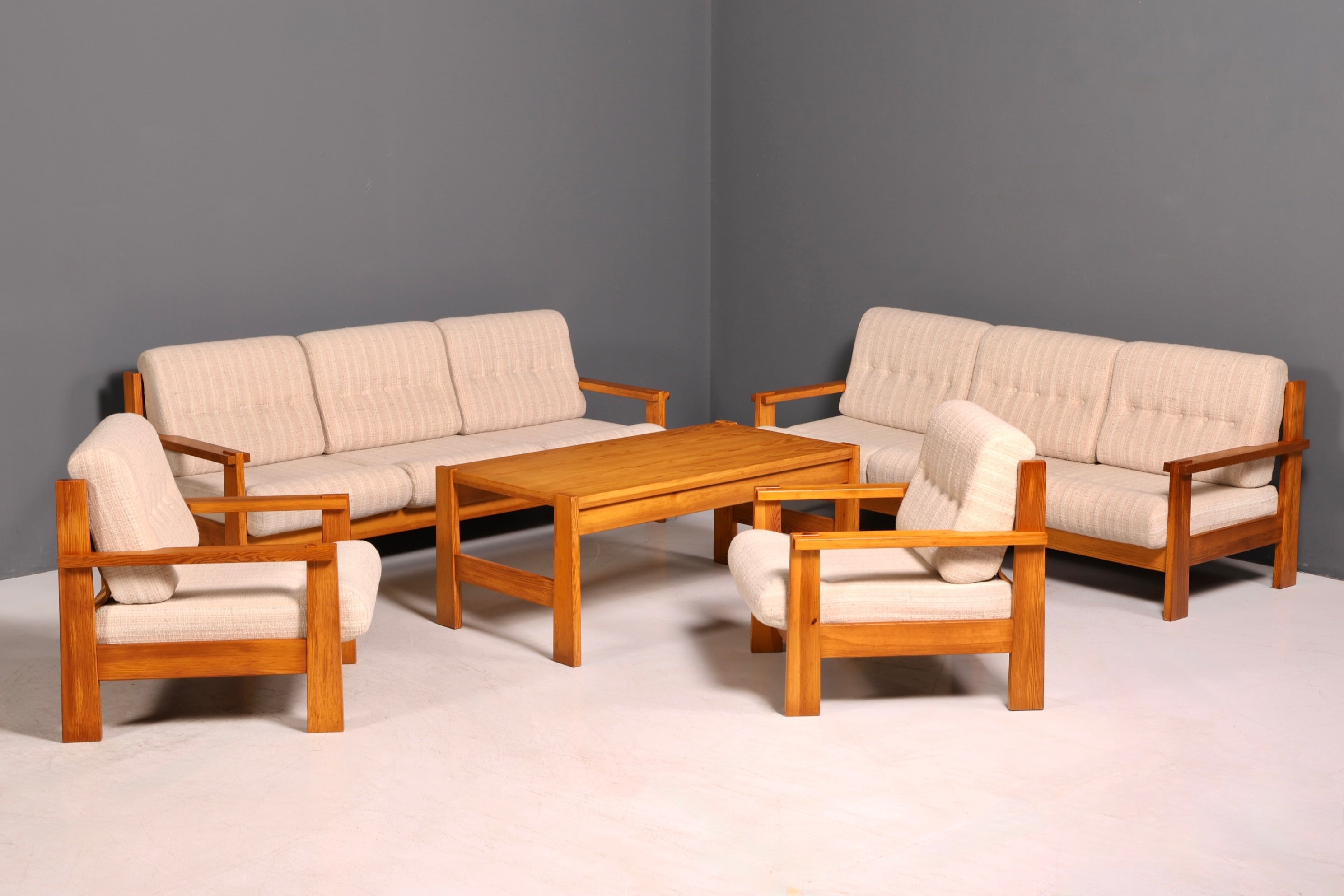 G510 Finish Wunderschönes Mid Century 2er Sofa Retro Couch Danish Design Polstersofa Vintage Canapé (Kopie)