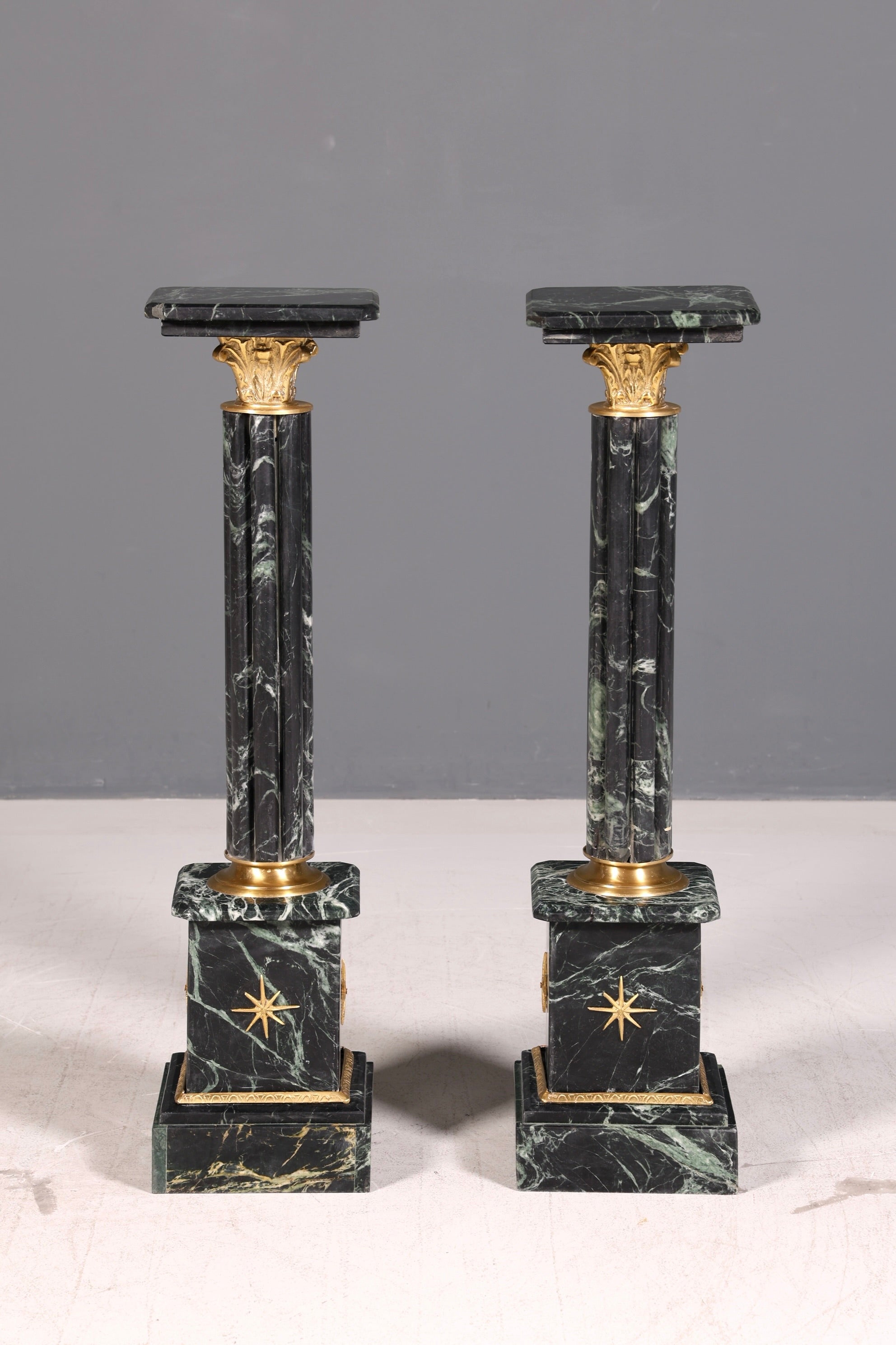 Edle Barock Stil Säule Louis XV Marmor Blumensäule Naturstein Sockel Ablage