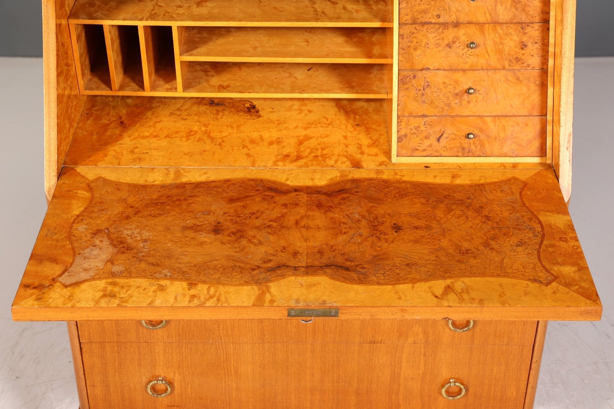 Stilvoller Sekretär um 1930 Büro Kommode Kirschholz skandinavischer Sekretär