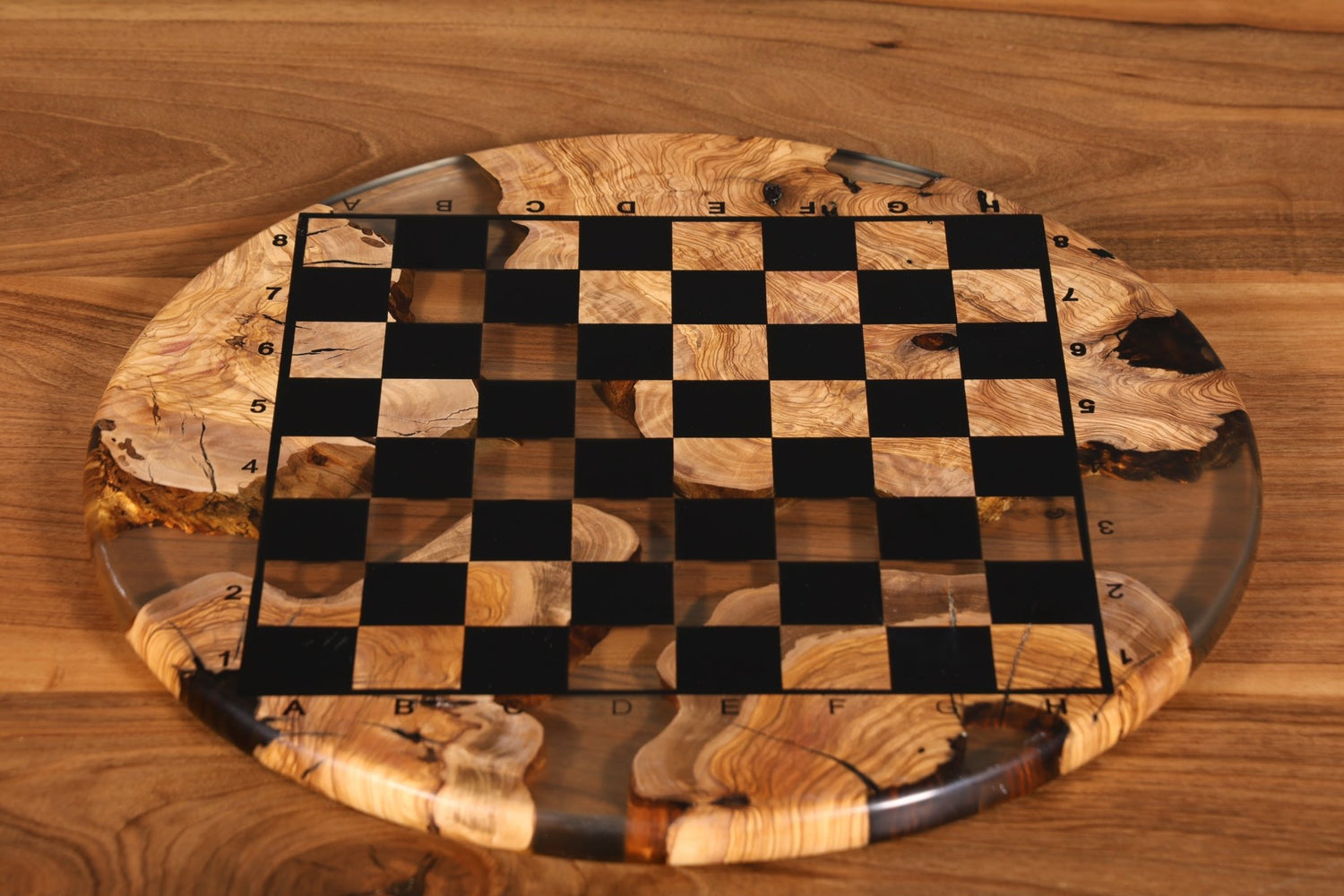 Wunderschönes Handgefertigtes Epoxidharz Schachbrett Olivenbaum Epoxy Spielbrett Brettspiel